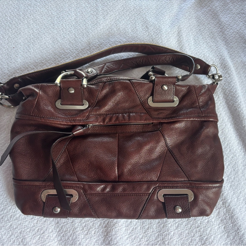 Elegant Brown Leather Shoulder Bag